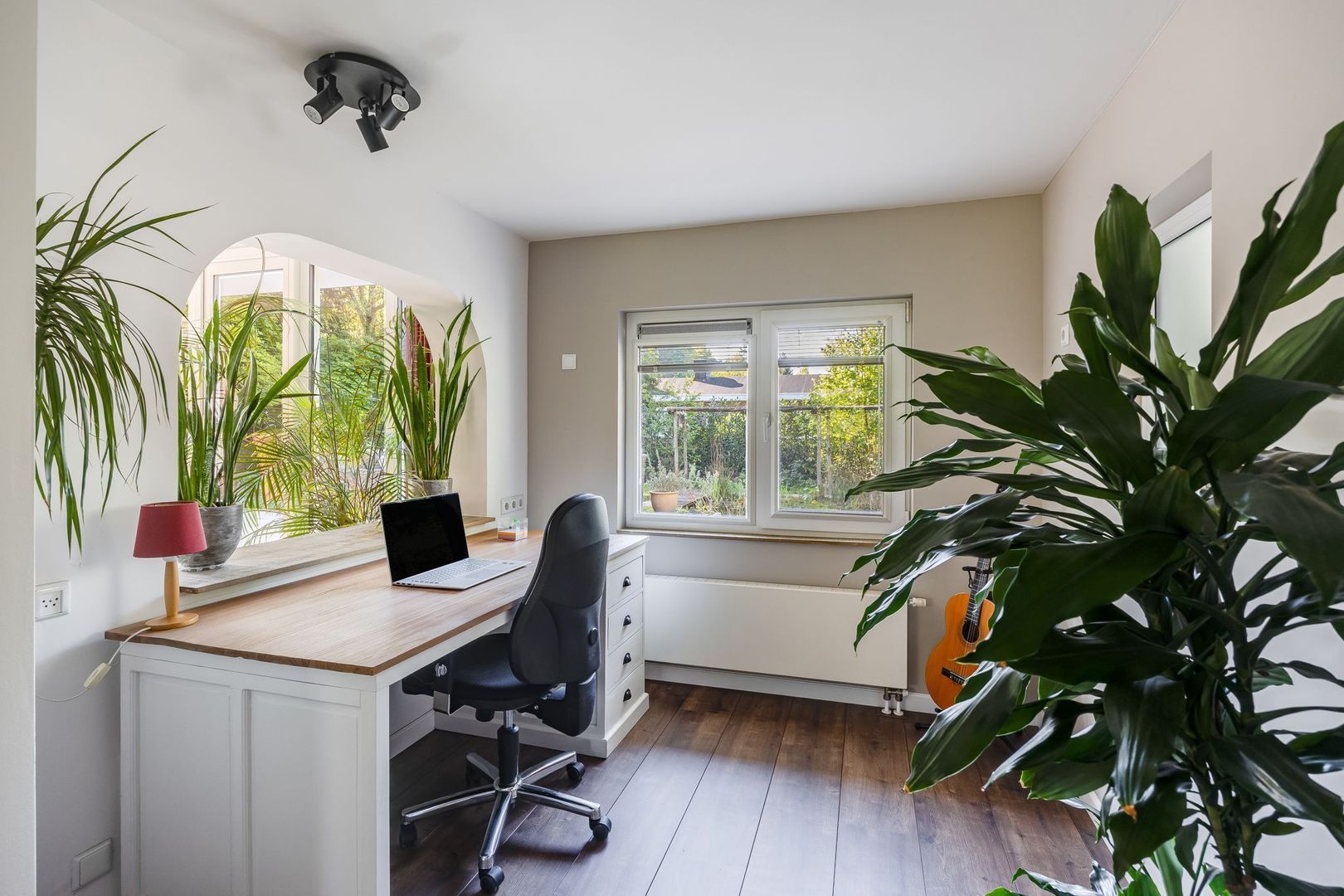 Mommersstraat 10, Hoeven foto-14