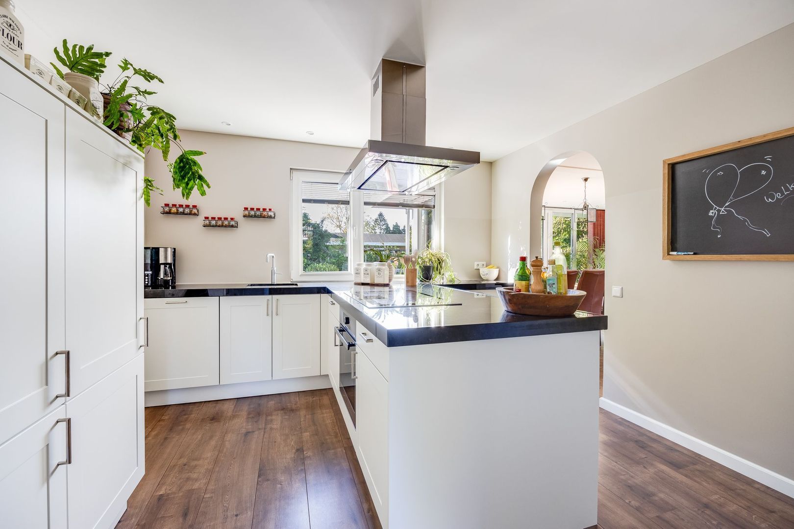 Mommersstraat 10, Hoeven foto-18