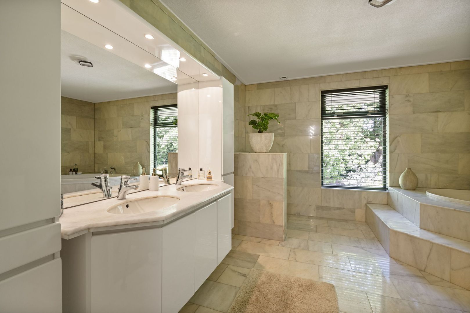 Taconietdijk 2, Roosendaal foto-41