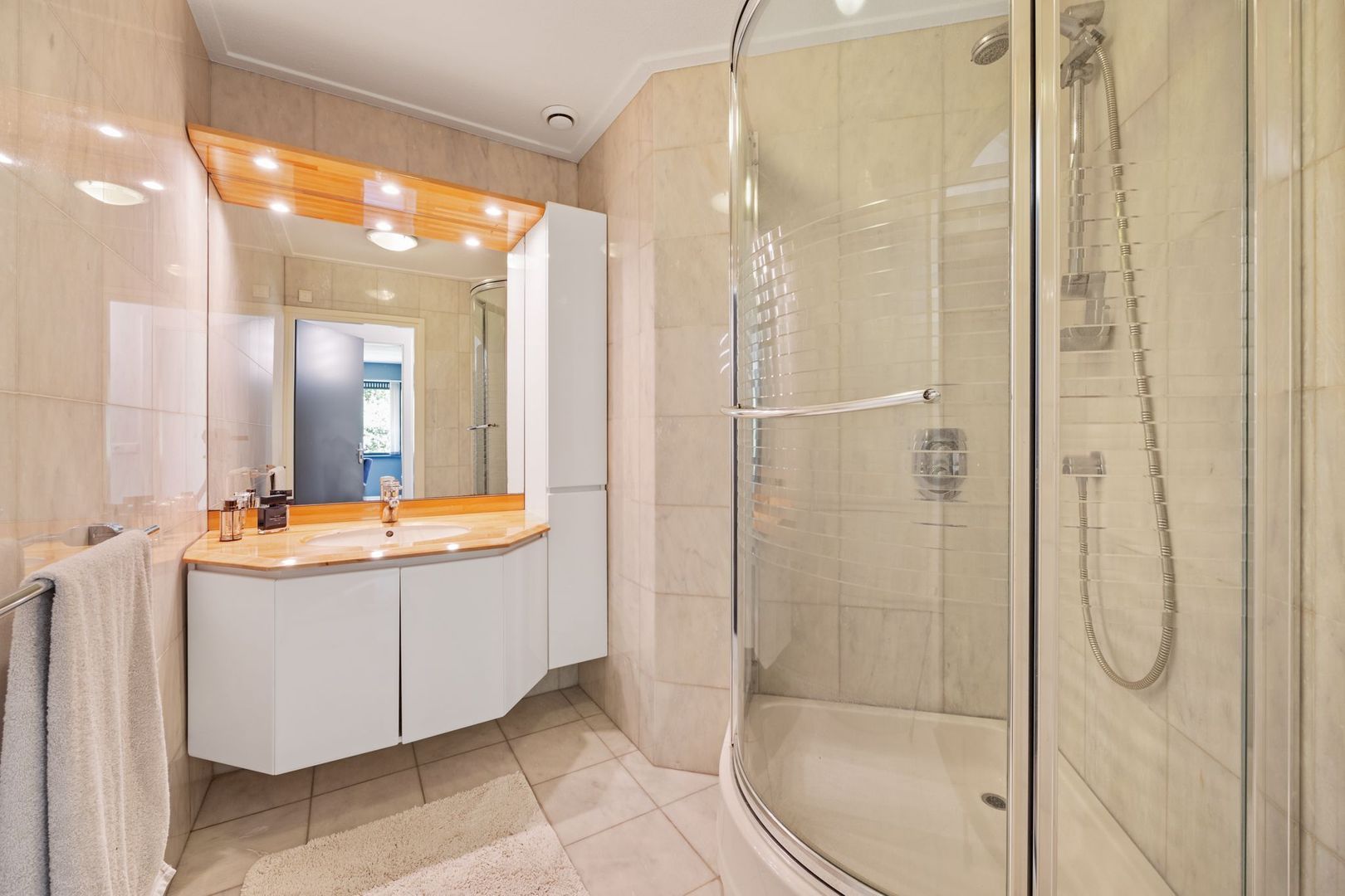 Taconietdijk 2, Roosendaal foto-47