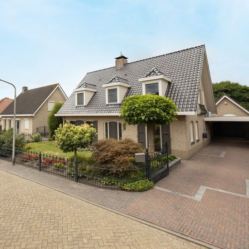 Lijsterbesstraat 10, St. Willebrord foto-1