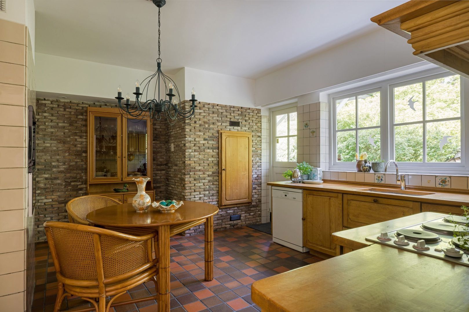 Leursebaan 387, Breda foto-16