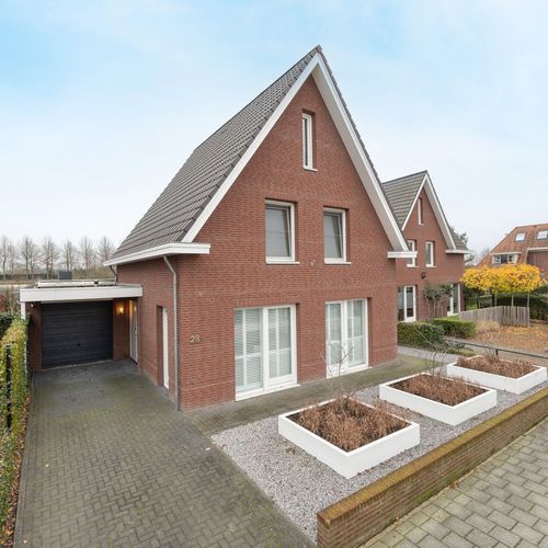 Baroniestraat 28, Etten-Leur foto-1
