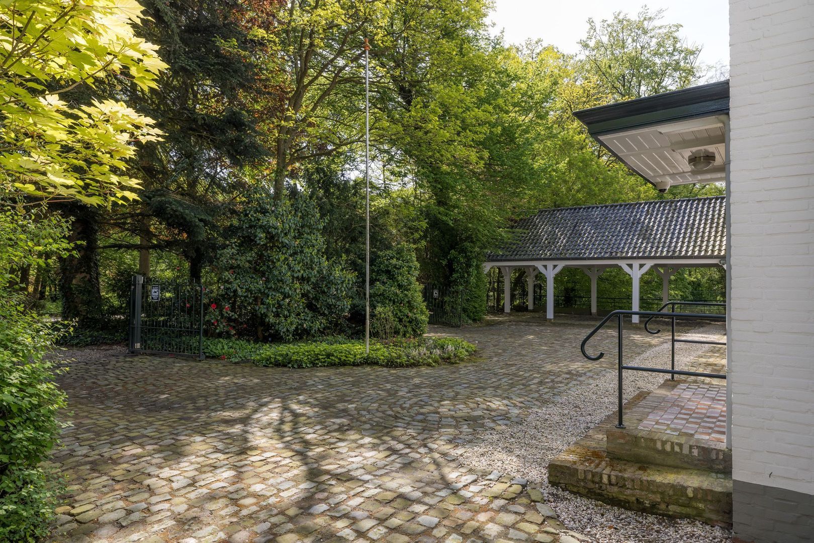 Leursebaan 387, Breda foto-44