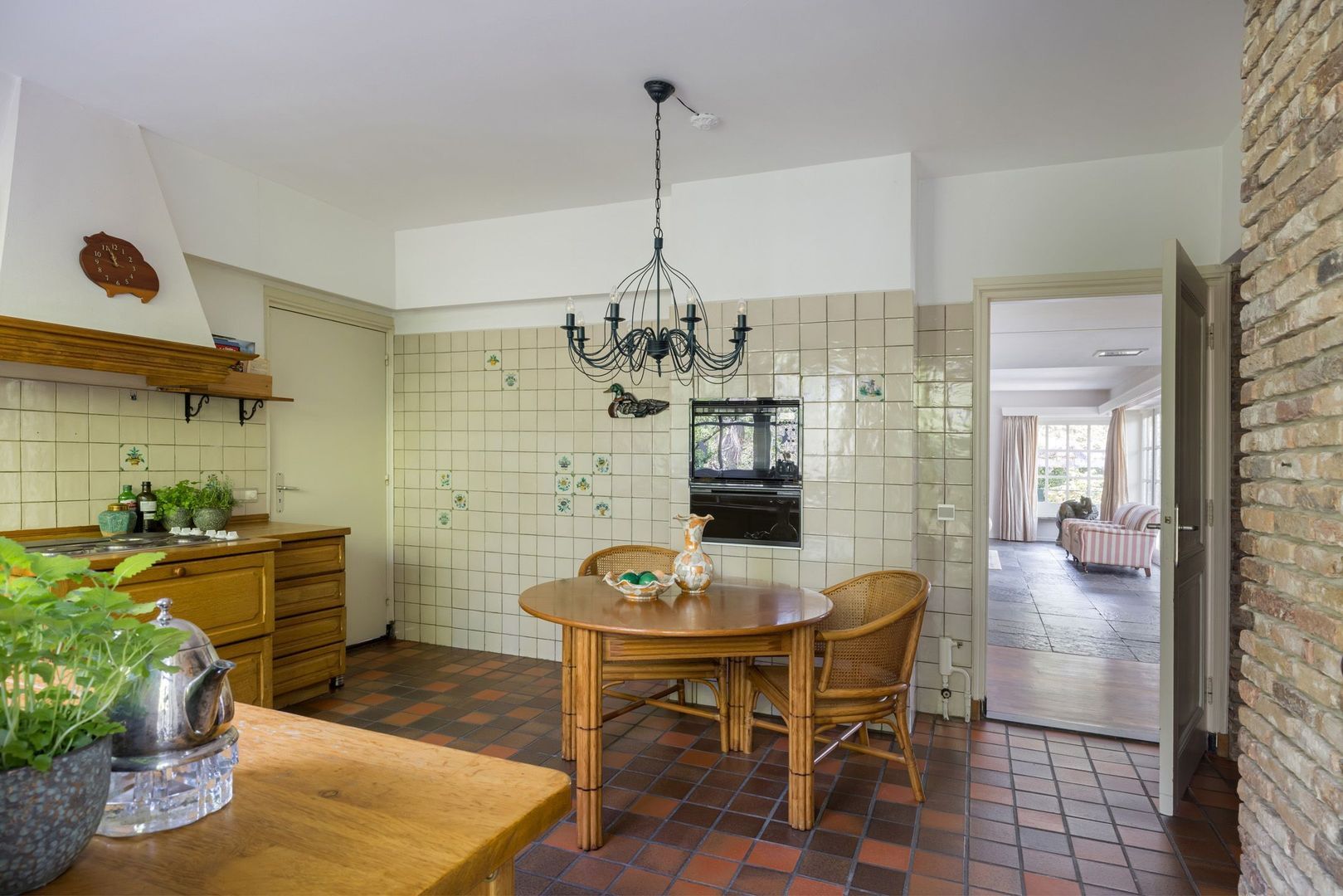 Leursebaan 387, Breda foto-17