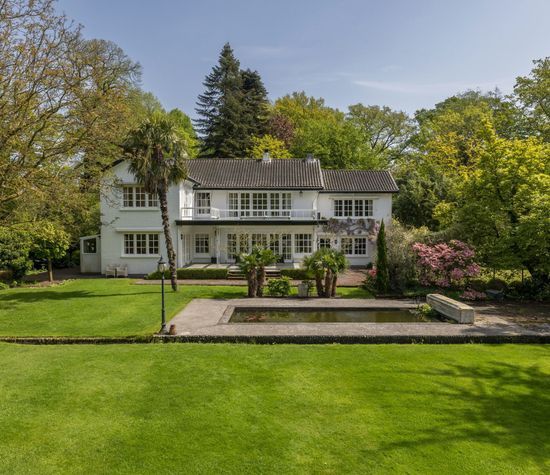 Leursebaan 387, Breda