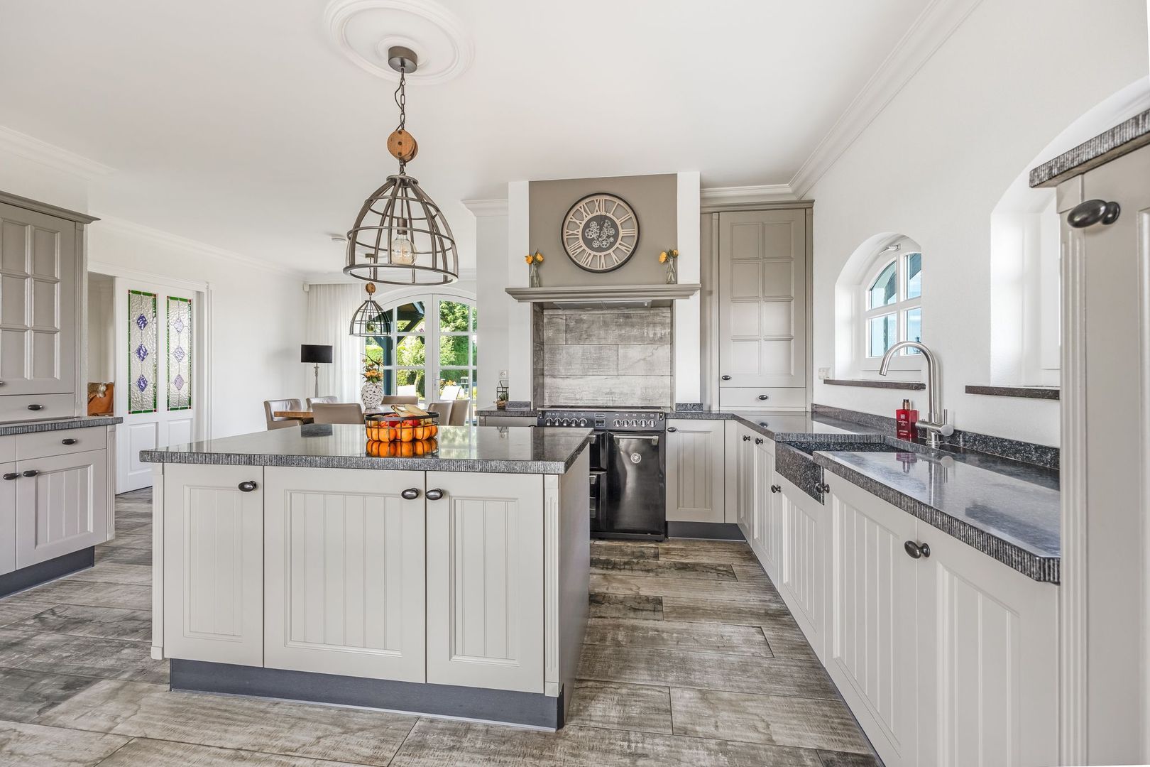 Prinsenhoefstraat 24, St. Willebrord foto-1