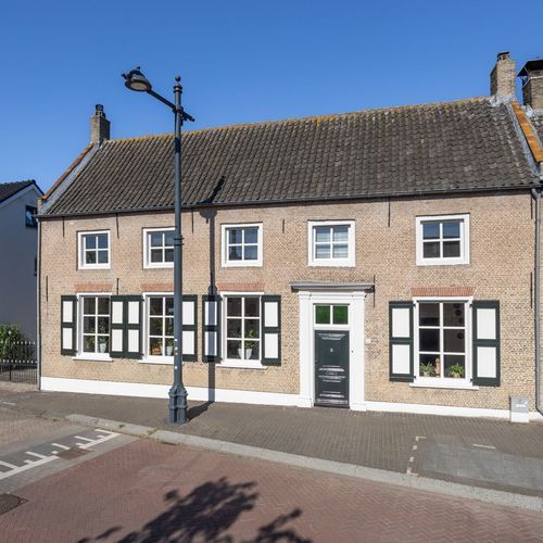 Bovenstraat 8, Hoeven foto-1