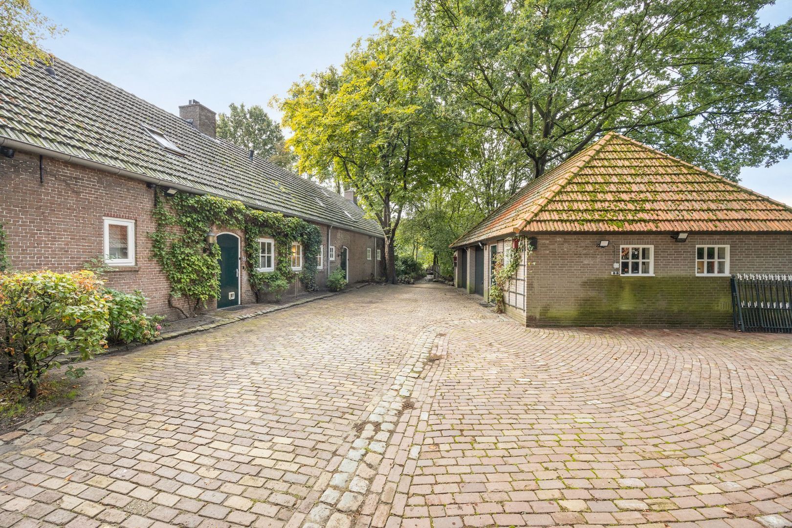 Hoge Vaartkant 18, Etten-Leur foto-85