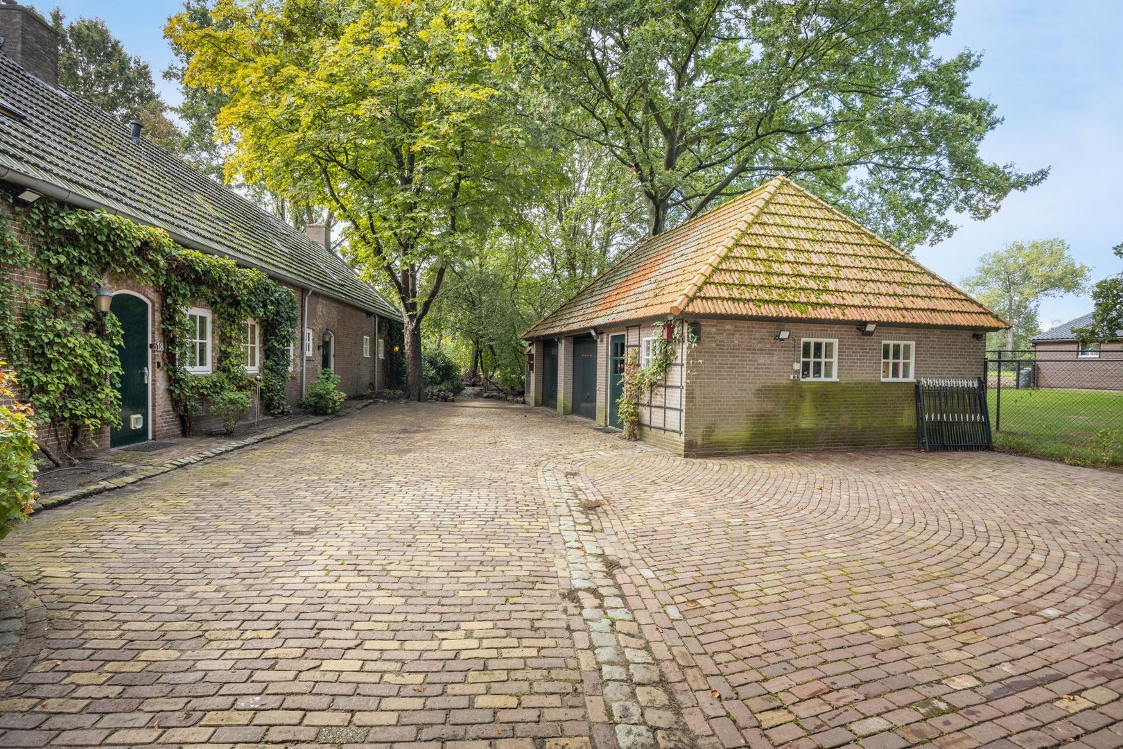 Hoge Vaartkant 18, Etten-Leur foto-88