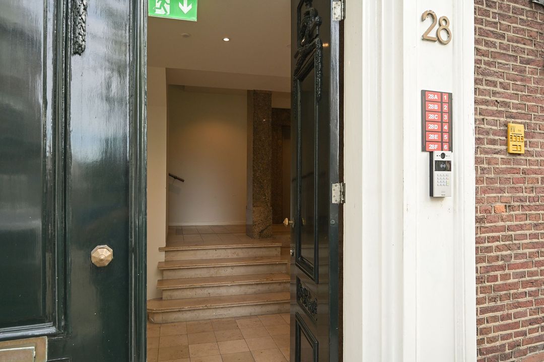 Nieuwe Uitleg 28 E