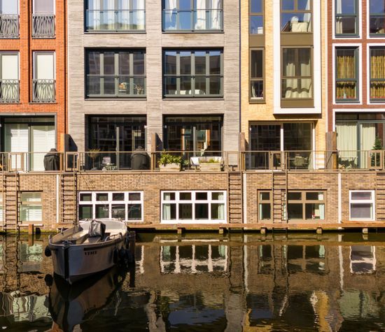 Narva-eiland 190, Amsterdam