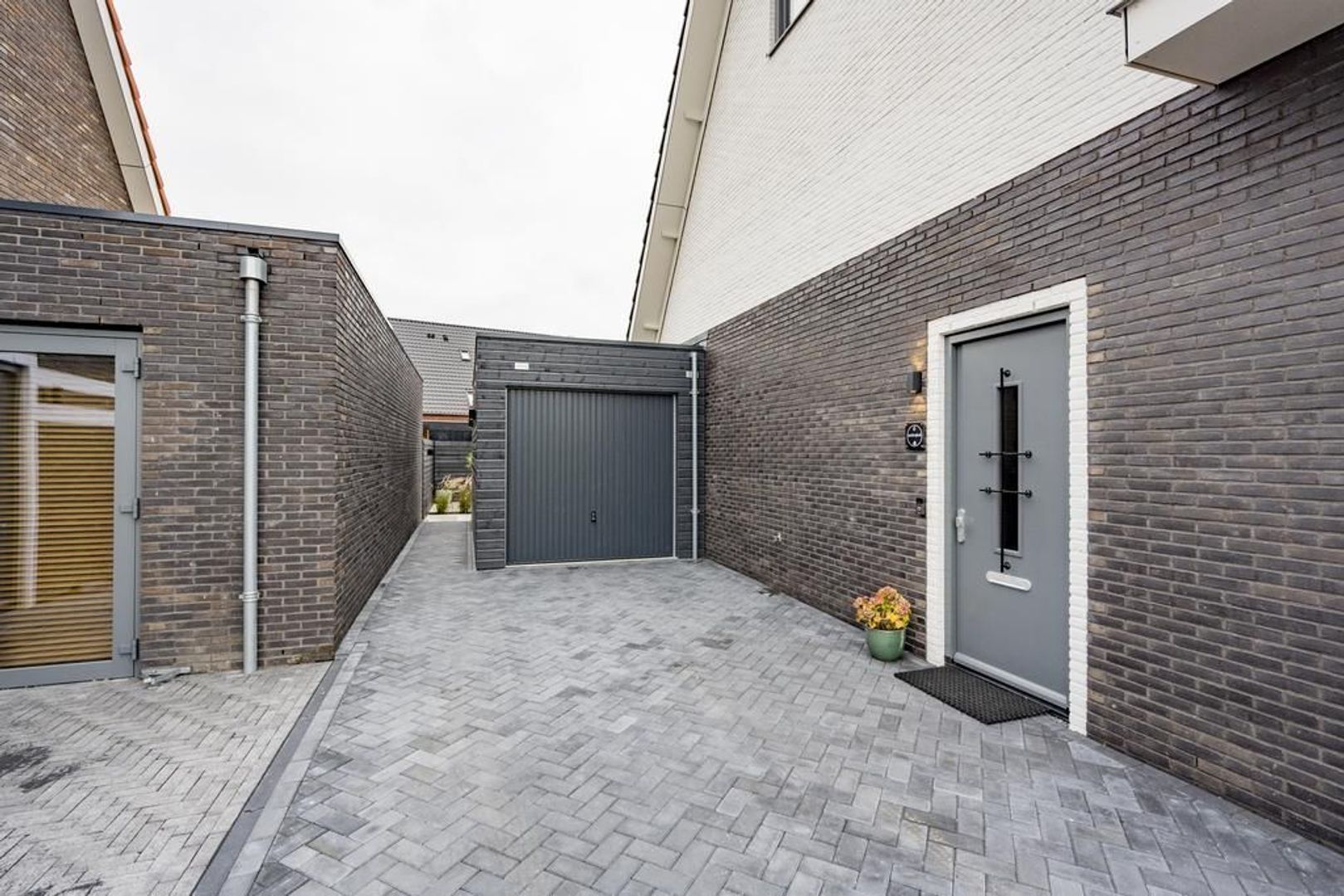 Maaiveld 6, Nijkerk foto-24