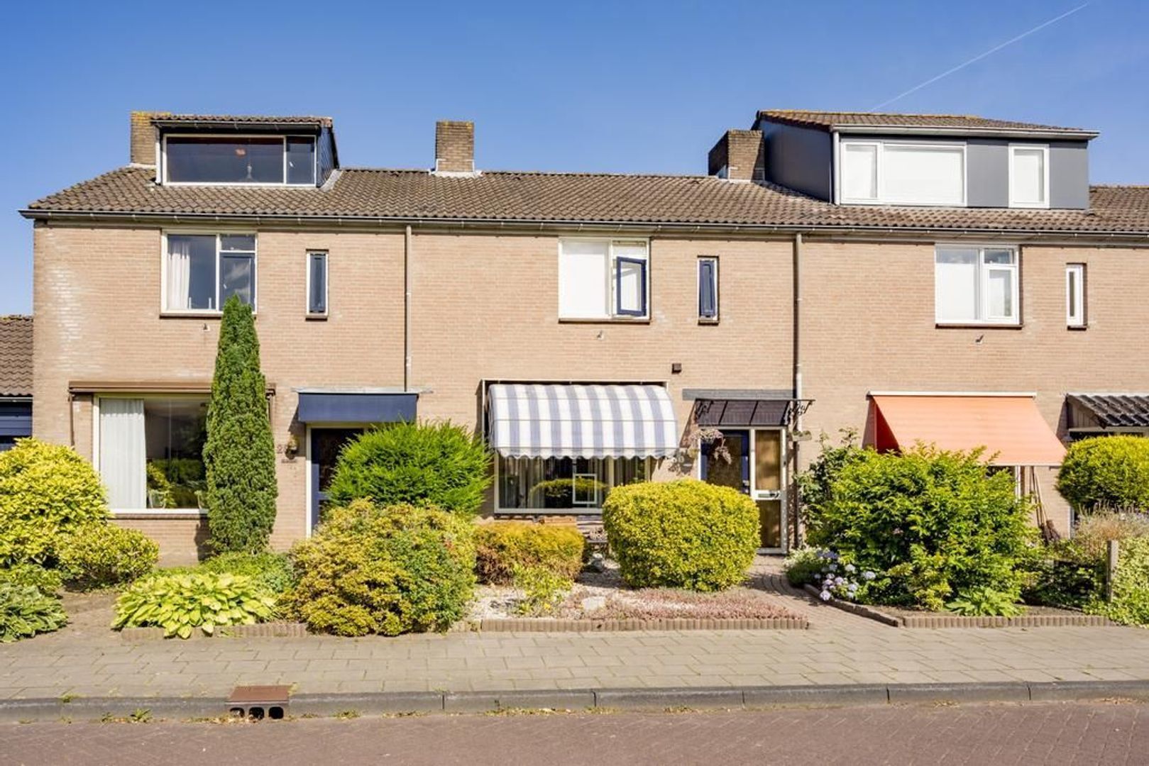Valkenhof 30, Nijkerk foto-0