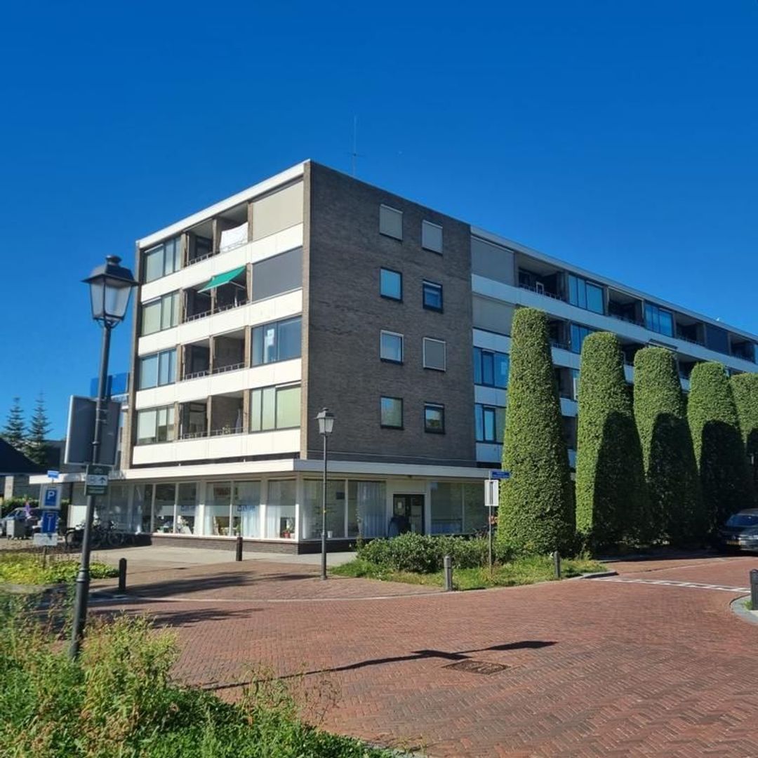 Willem-Alexanderplein 2 02, Nijkerk foto-0