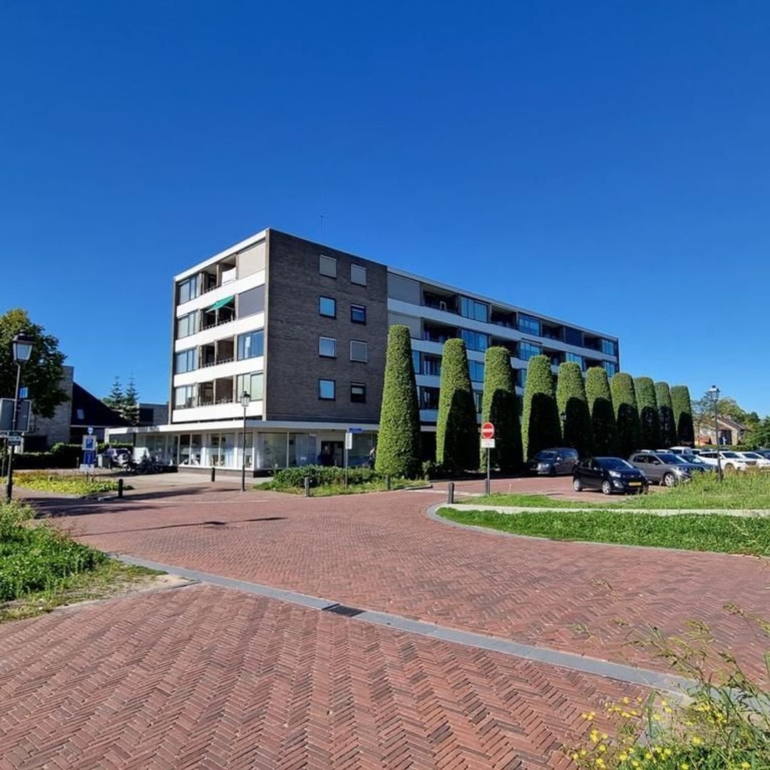 Willem-Alexanderplein 2 02, Nijkerk foto-1