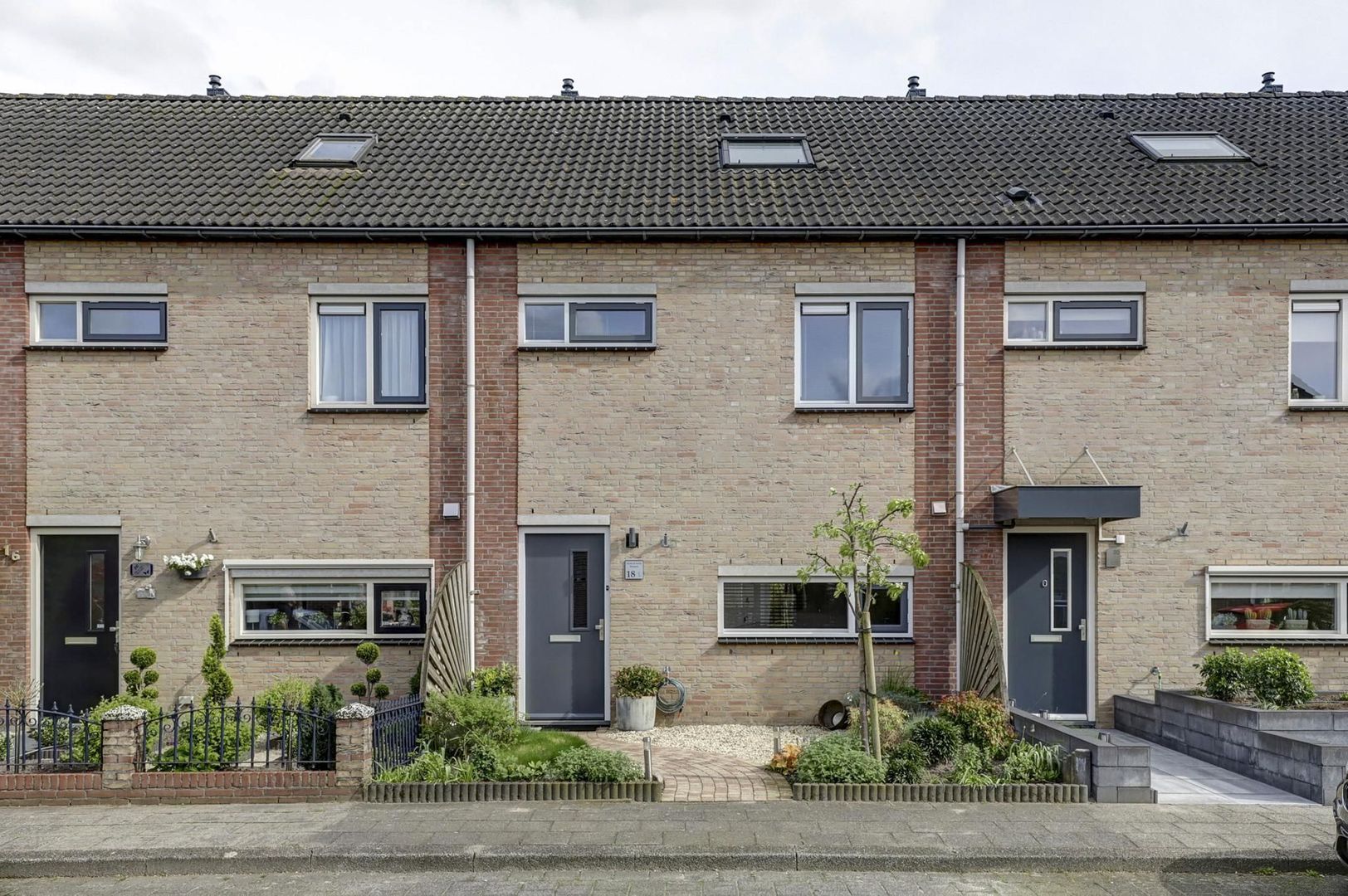 Meester Folkertsstraat 18, Nijkerkerveen foto-0