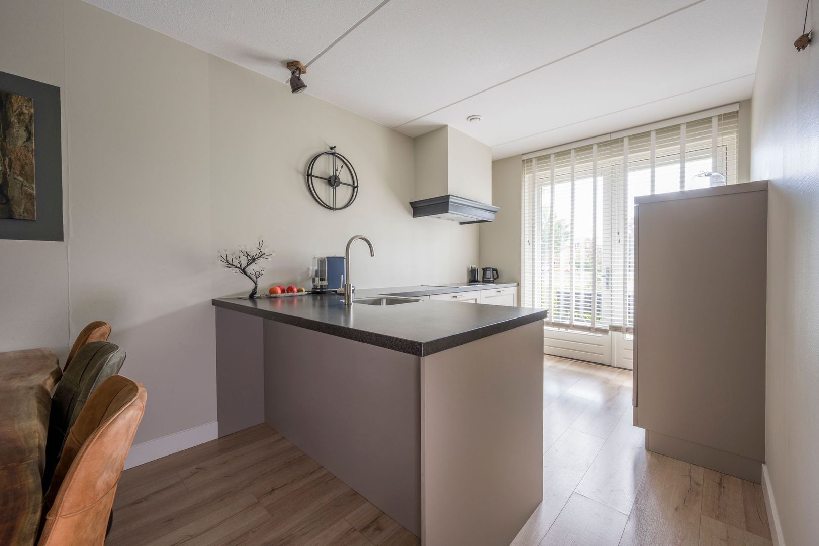 Dokter van de Kolkstraat 64, Nijkerkerveen foto-6