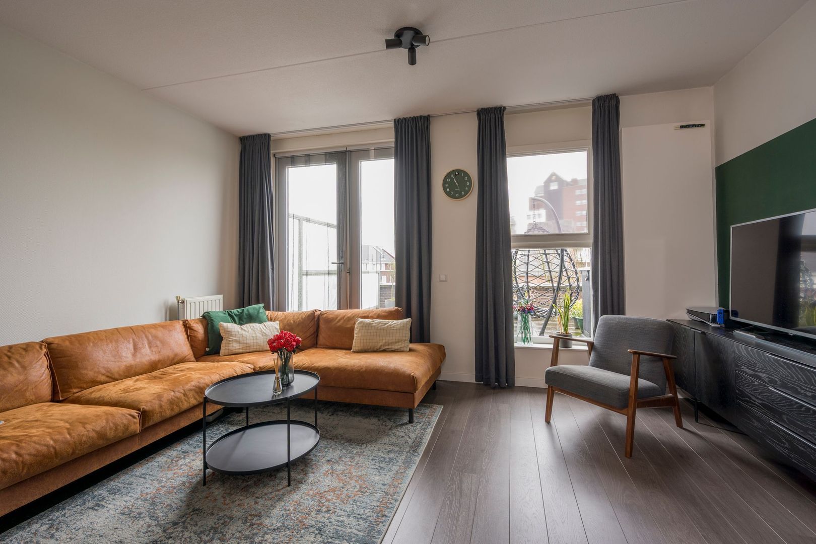 Zijdevlinder 102, Nijkerk foto-2