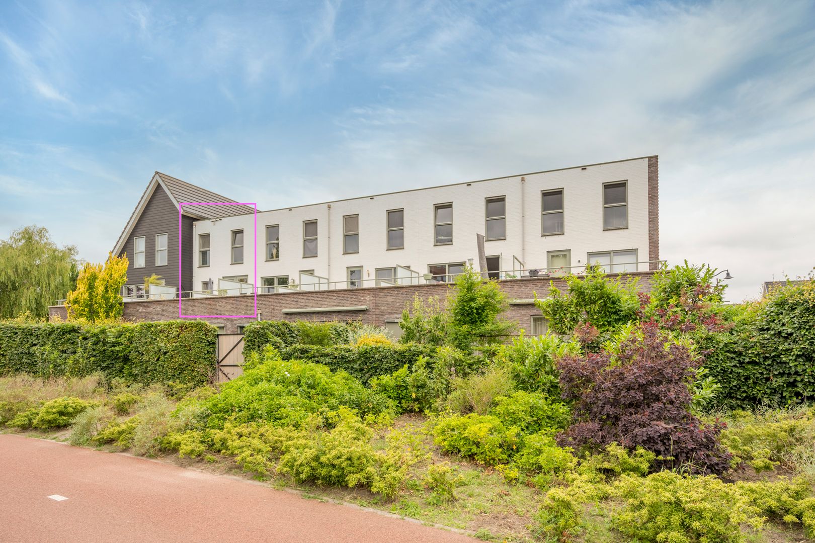 Zijdevlinder 102, Nijkerk foto-0