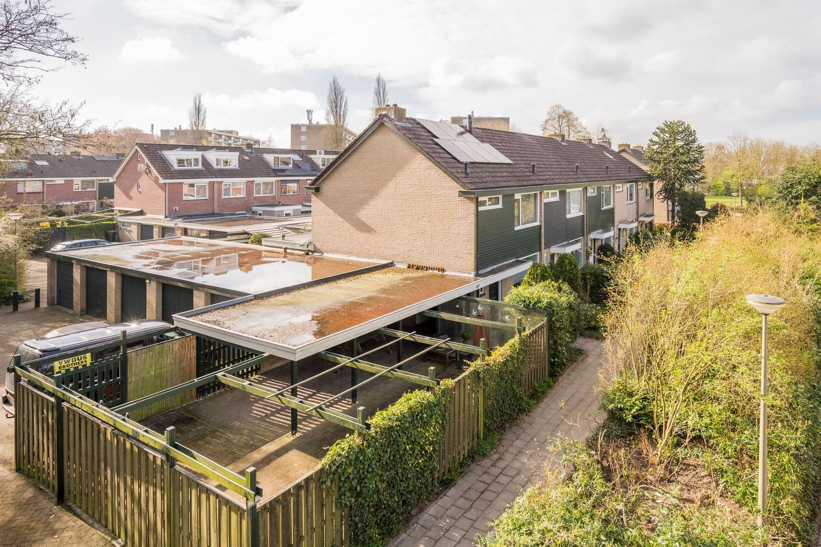 Van Oldenbarneveltstraat 18, Nijkerk foto-0