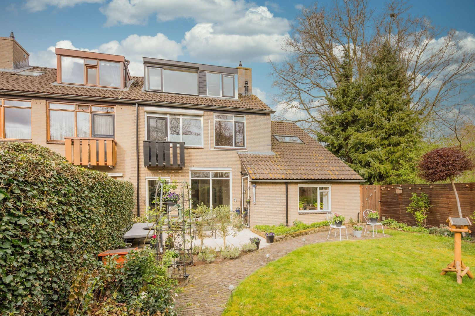 Ostadehof 22, Nijkerk foto-0