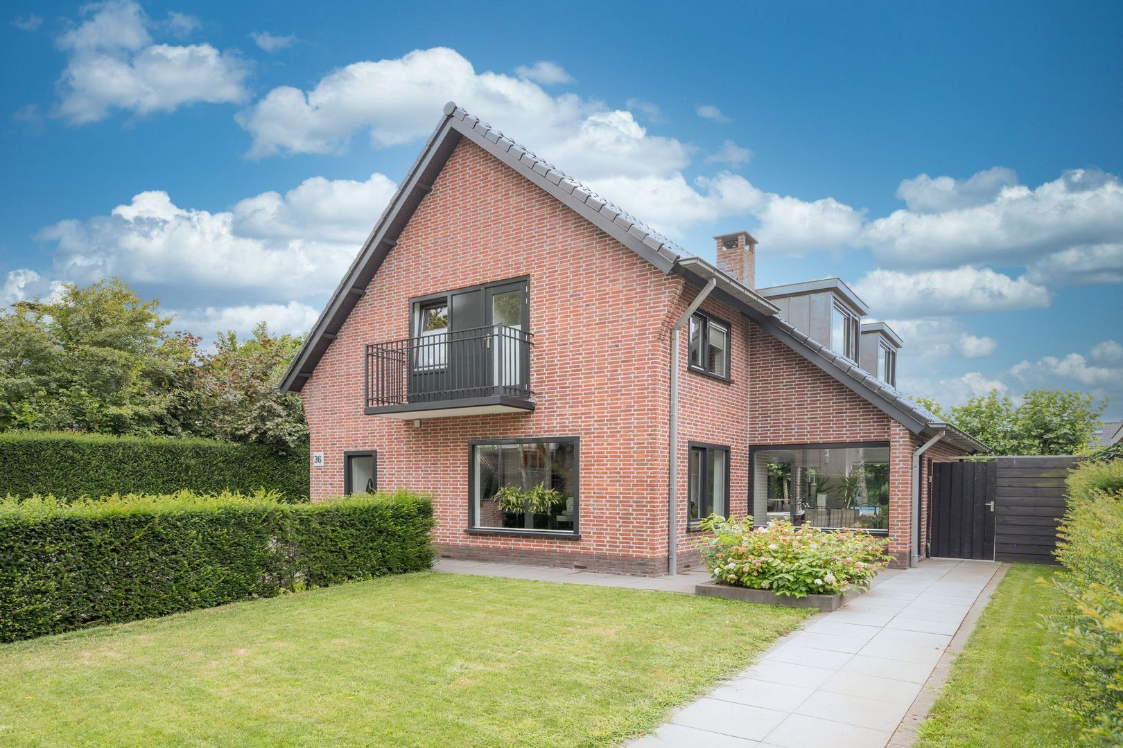 Frieswijkstraat 36, Nijkerk foto-0