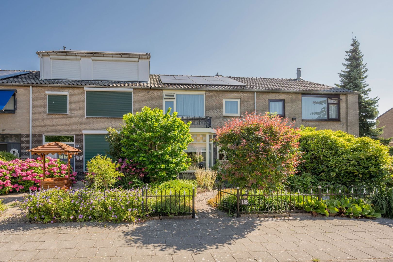 Esdoornlaan 18, Nijkerk foto-0
