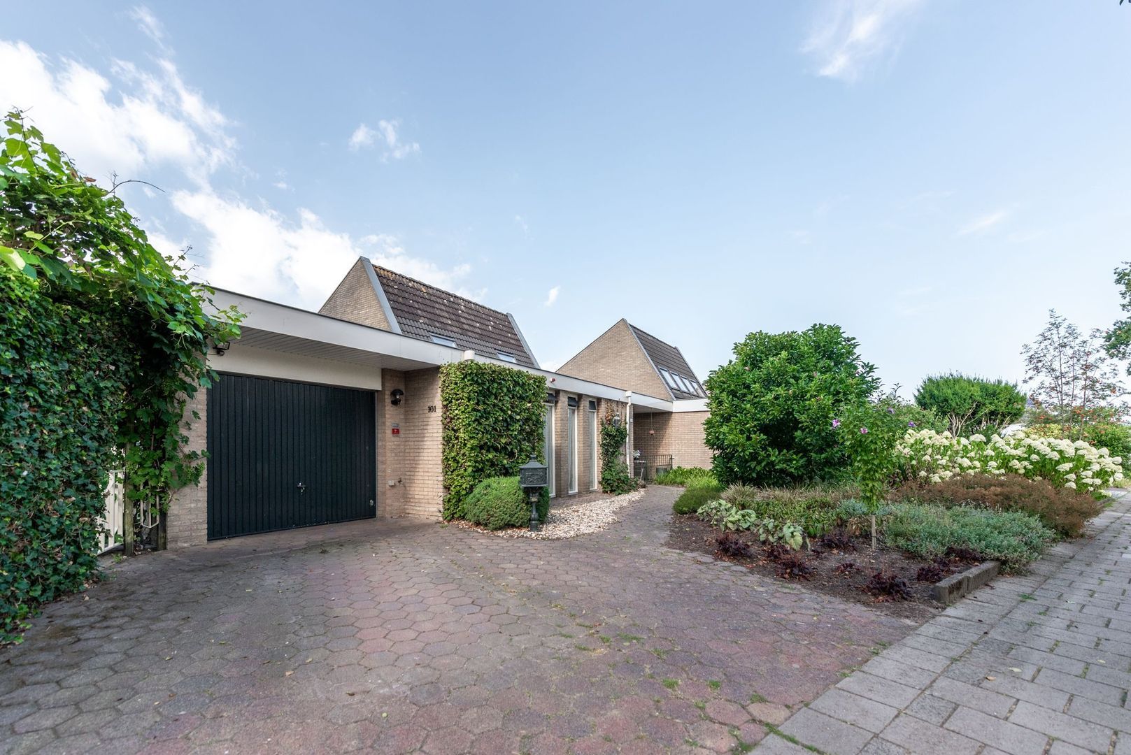 Van Rensselaerstraat 101, Nijkerk foto-1