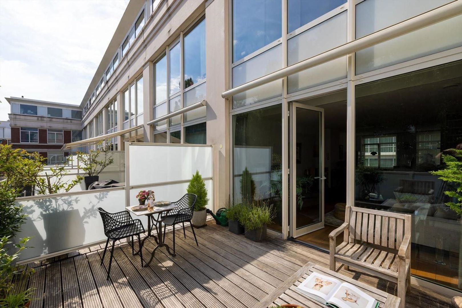 Burgemeester Kolfschotenlaan 15, Den Haag foto-12