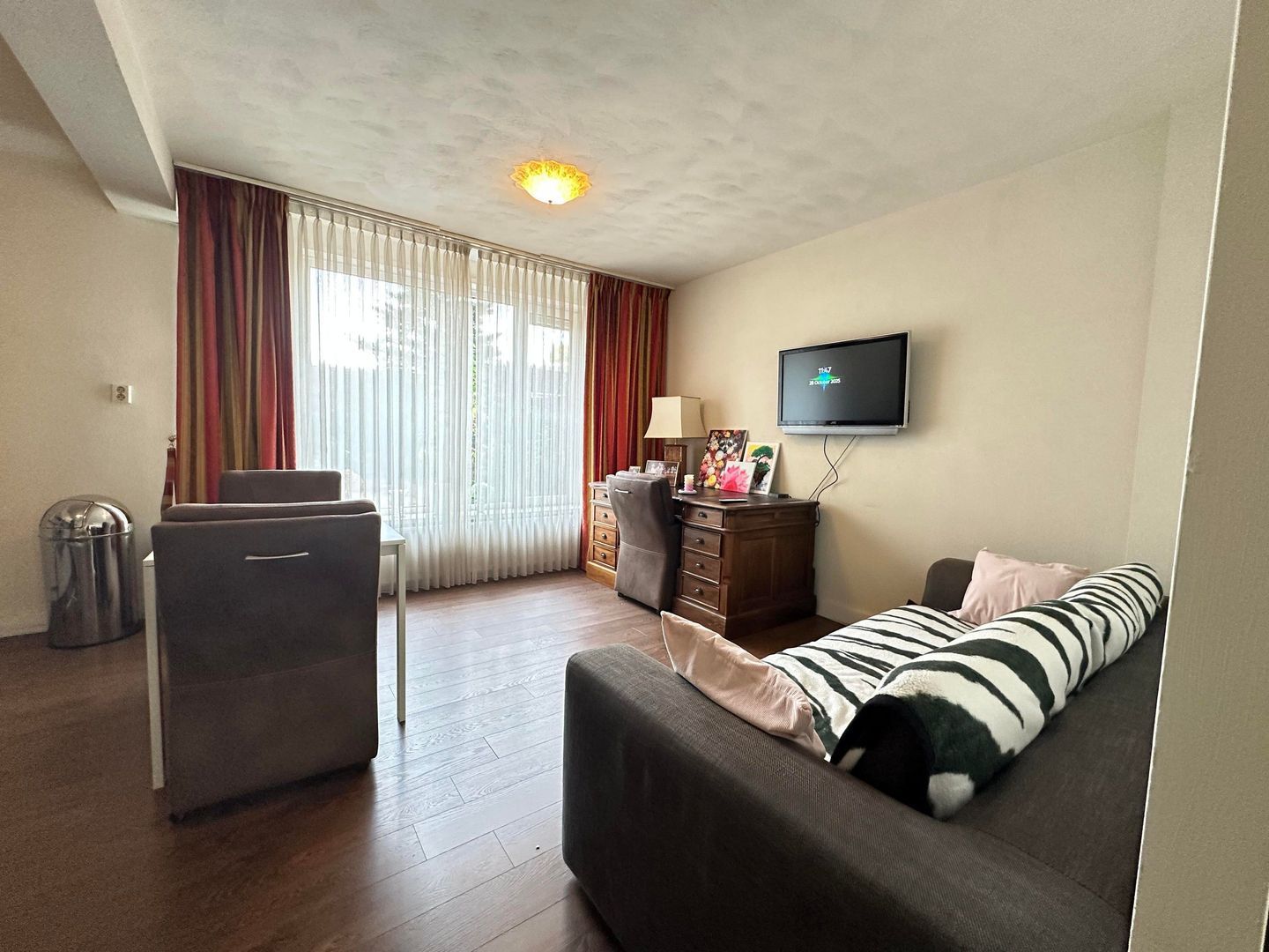 Kronehoefstraat, Eindhoven foto-6 blur