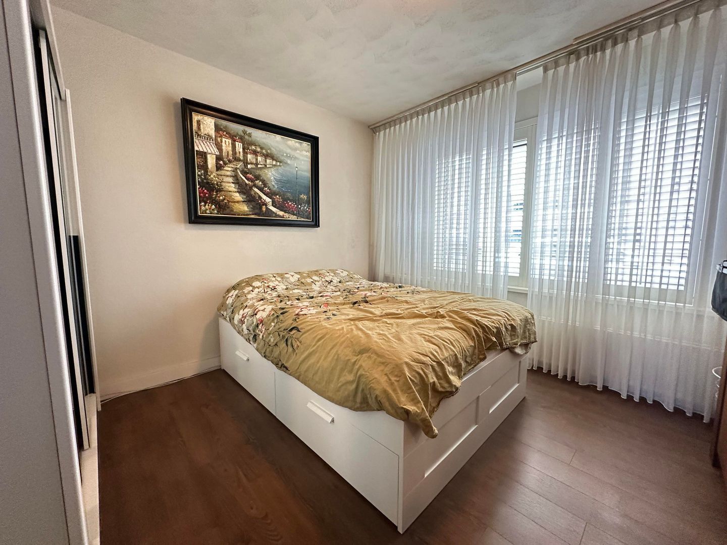 Kronehoefstraat, Eindhoven foto-3 blur