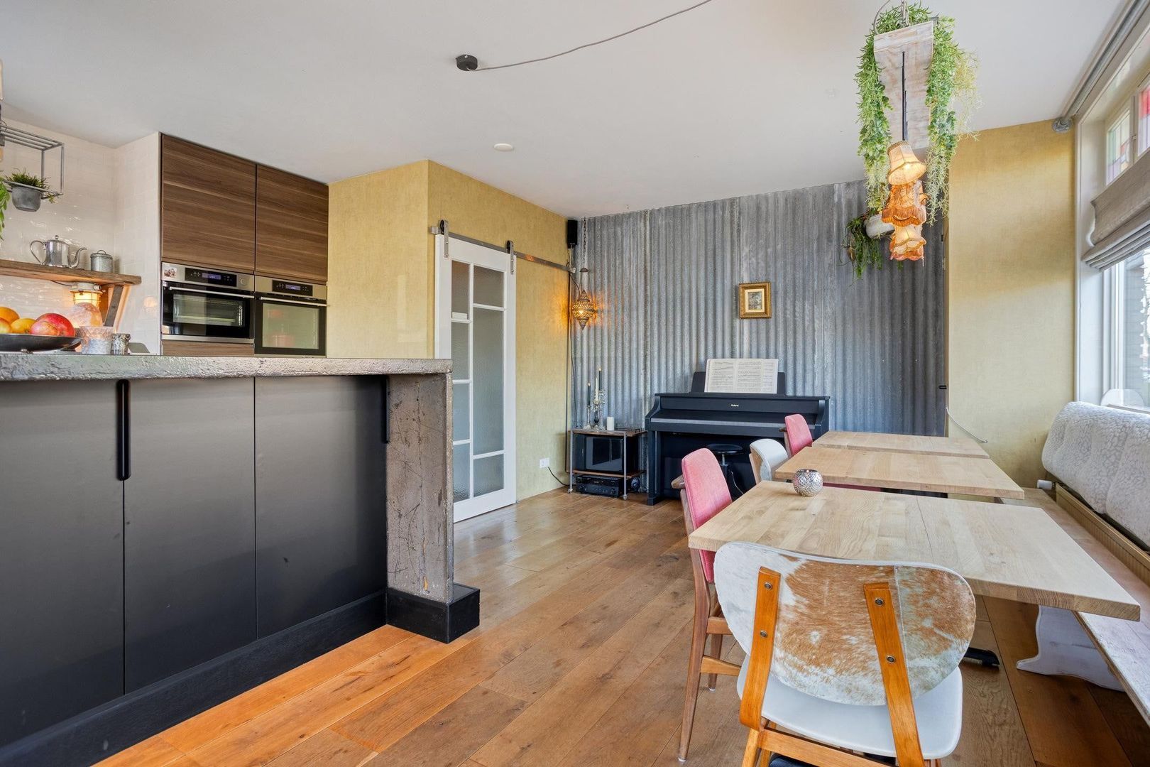 Zeelsterstraat, Eindhoven foto-1 blur