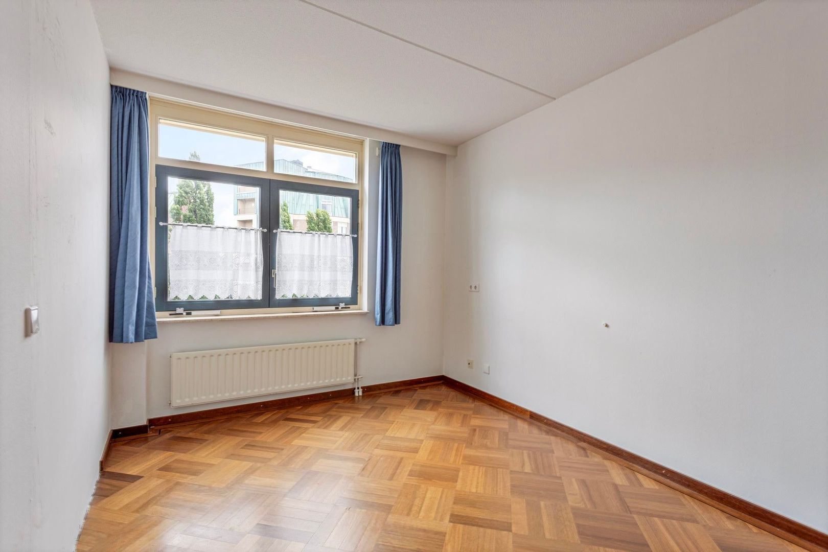 Frans Joseph van Thielpark, Helmond foto-13 blur