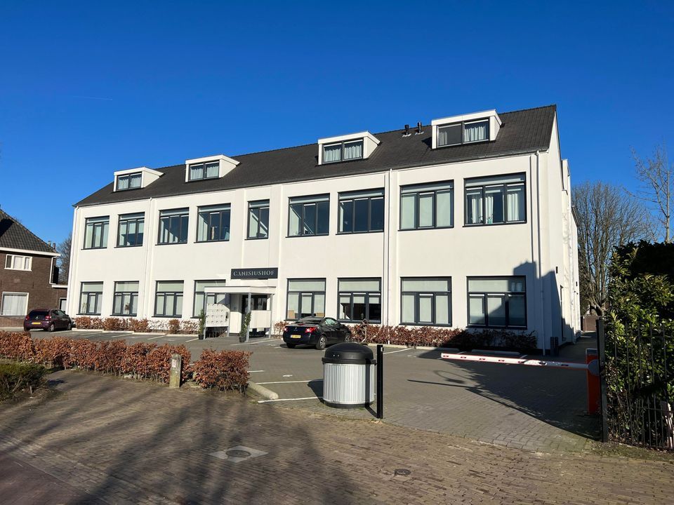 Canisiushof, Waalre blur