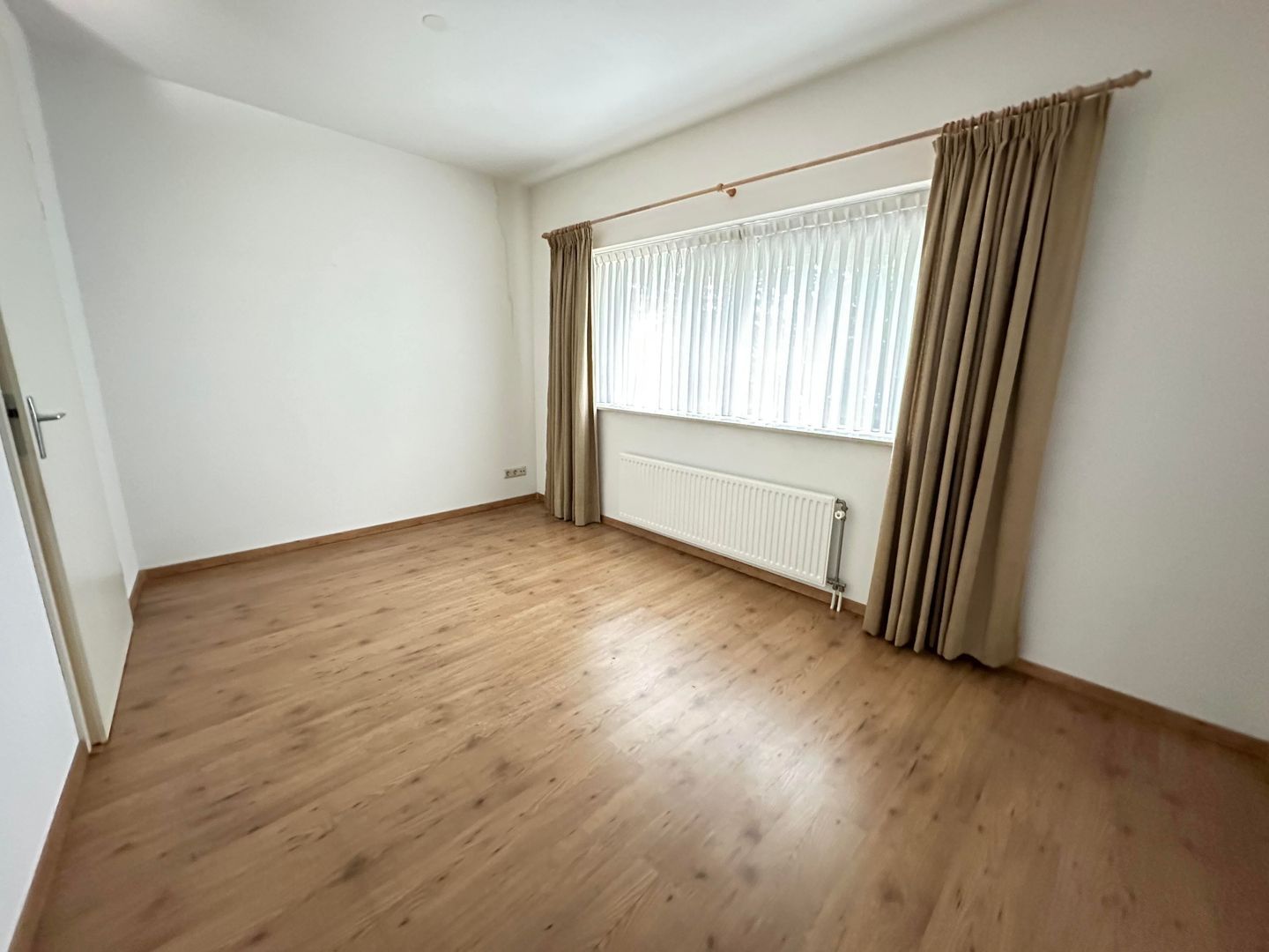 Hugo de Grootplein, Eindhoven foto-9 blur