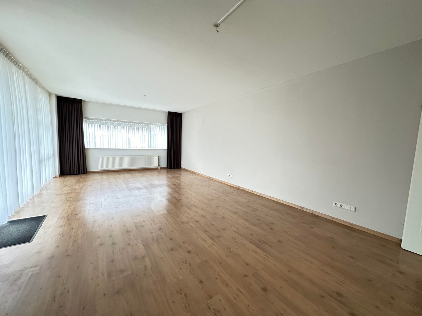 Hugo de Grootplein, Eindhoven foto-3 blur