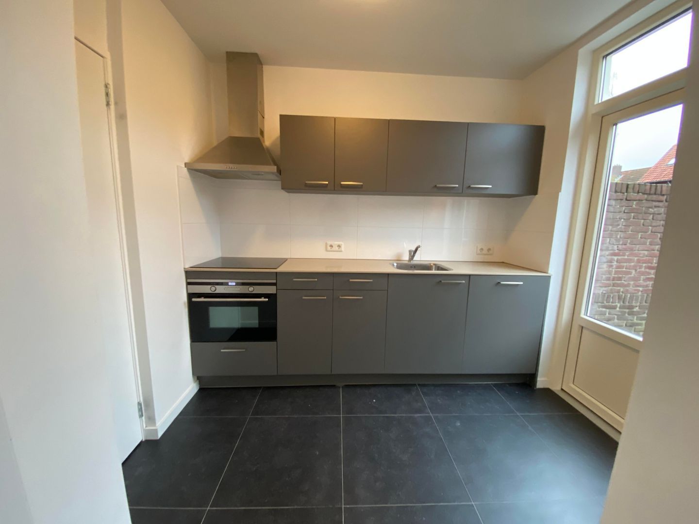 Diepenbrockstraat, Eindhoven foto-2 blur