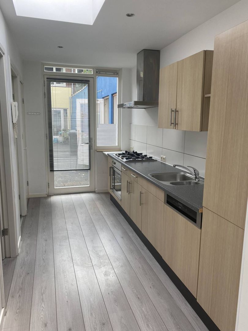 Kerkakkerstraat, Eindhoven foto-3 blur