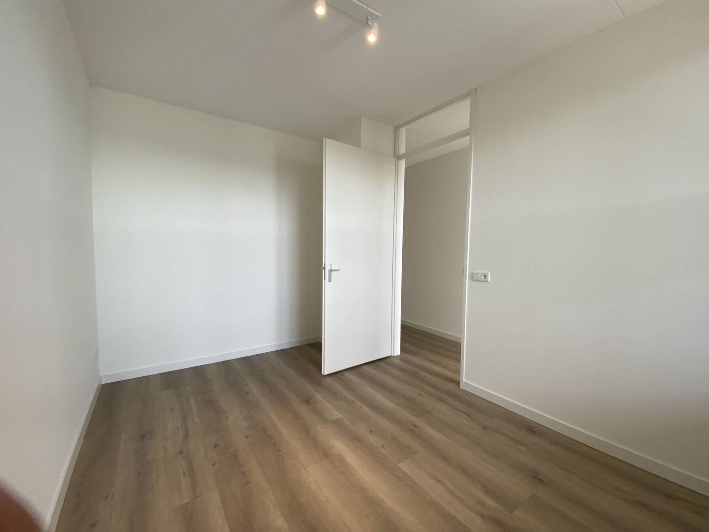 Provincialeweg, Veldhoven foto-3 blur