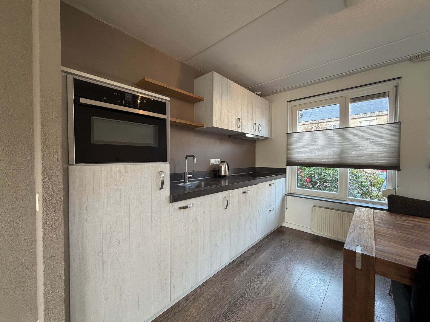 Annie Romein-Verschoorstraat, Eindhoven foto-3 blur