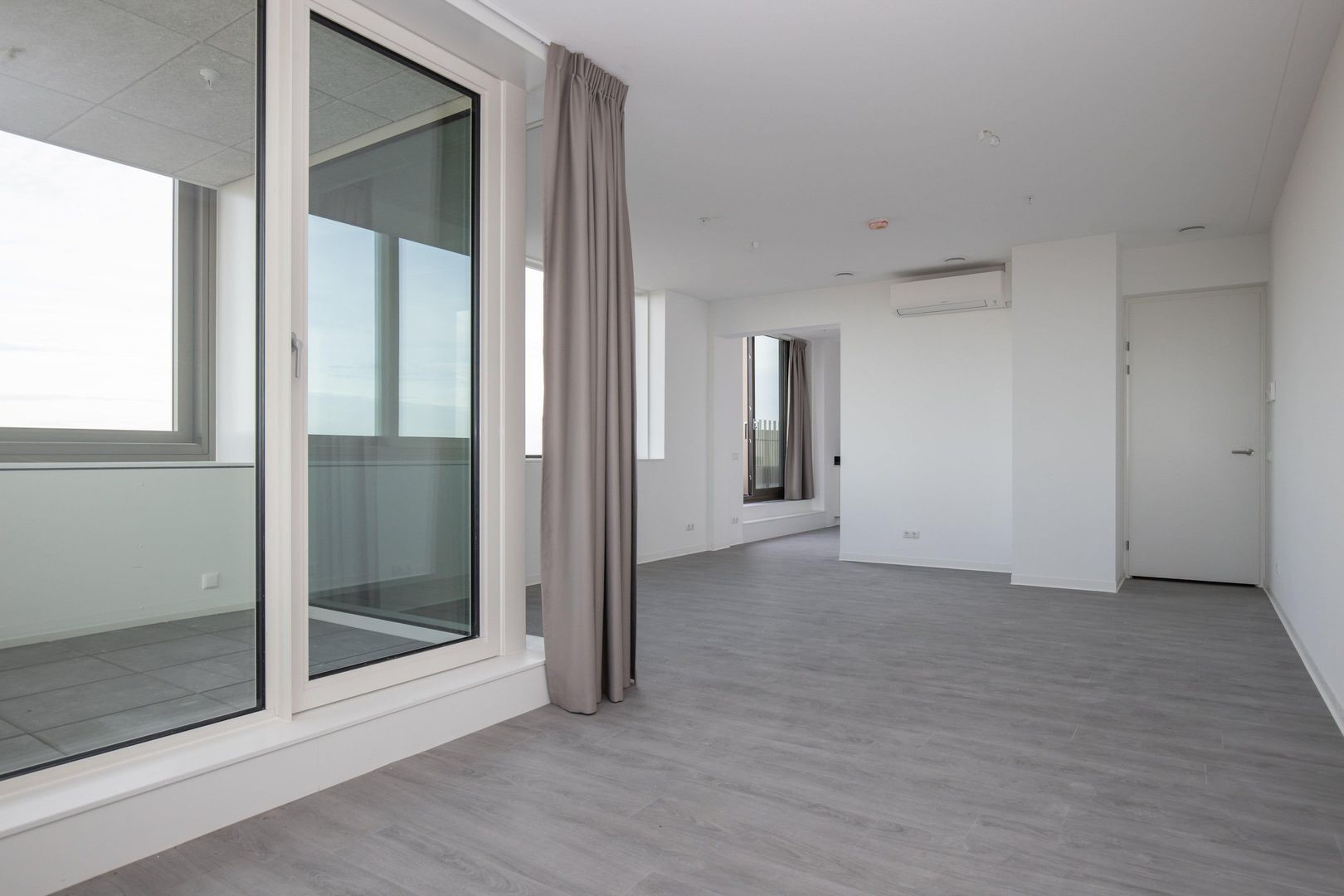 Machinekamerplein, Eindhoven foto-5 blur