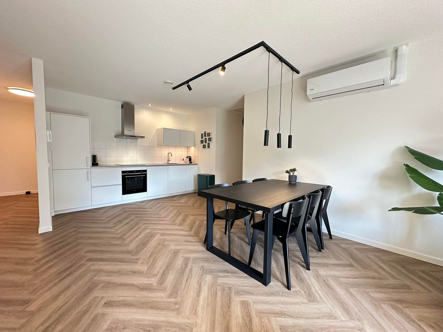 Kamstraat, Helmond foto-6 blur