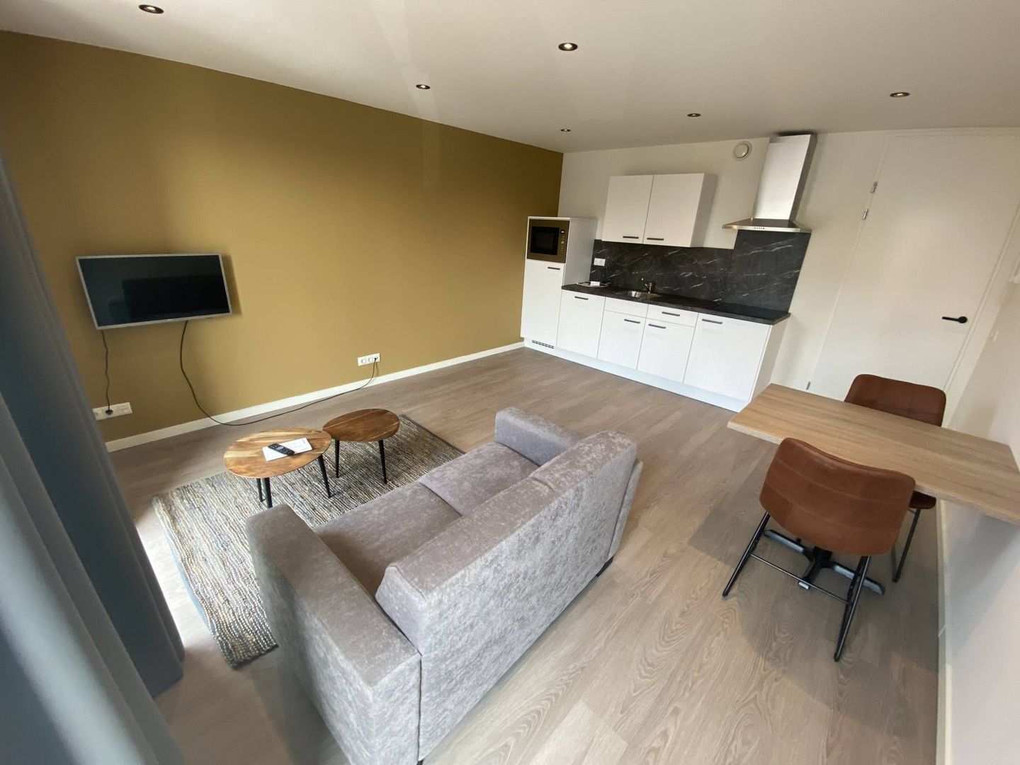 Kruisstraat, Eindhoven foto-1 blur