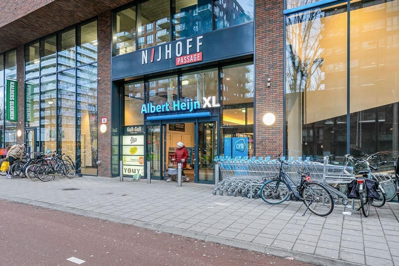 Aart van der Leeuwlaan 26, Delft foto-29 blur