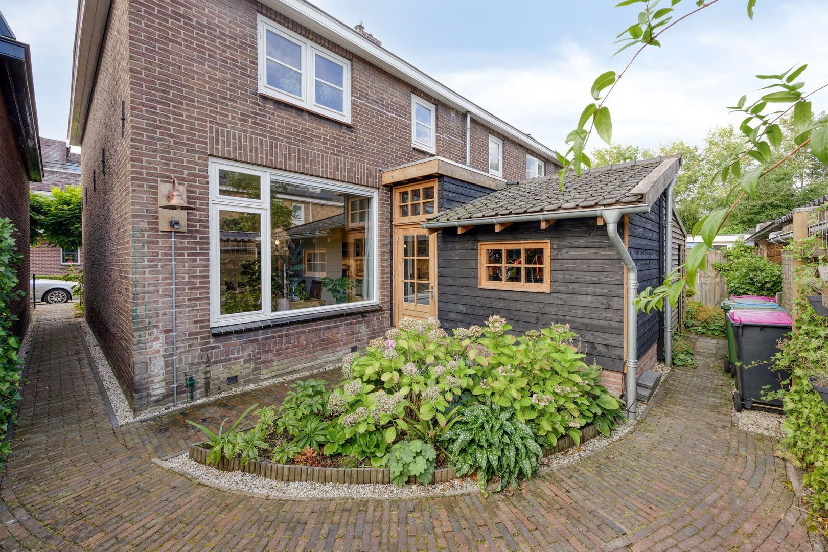 Adam Pijnackerstraat 8, Pijnacker foto-24 blur