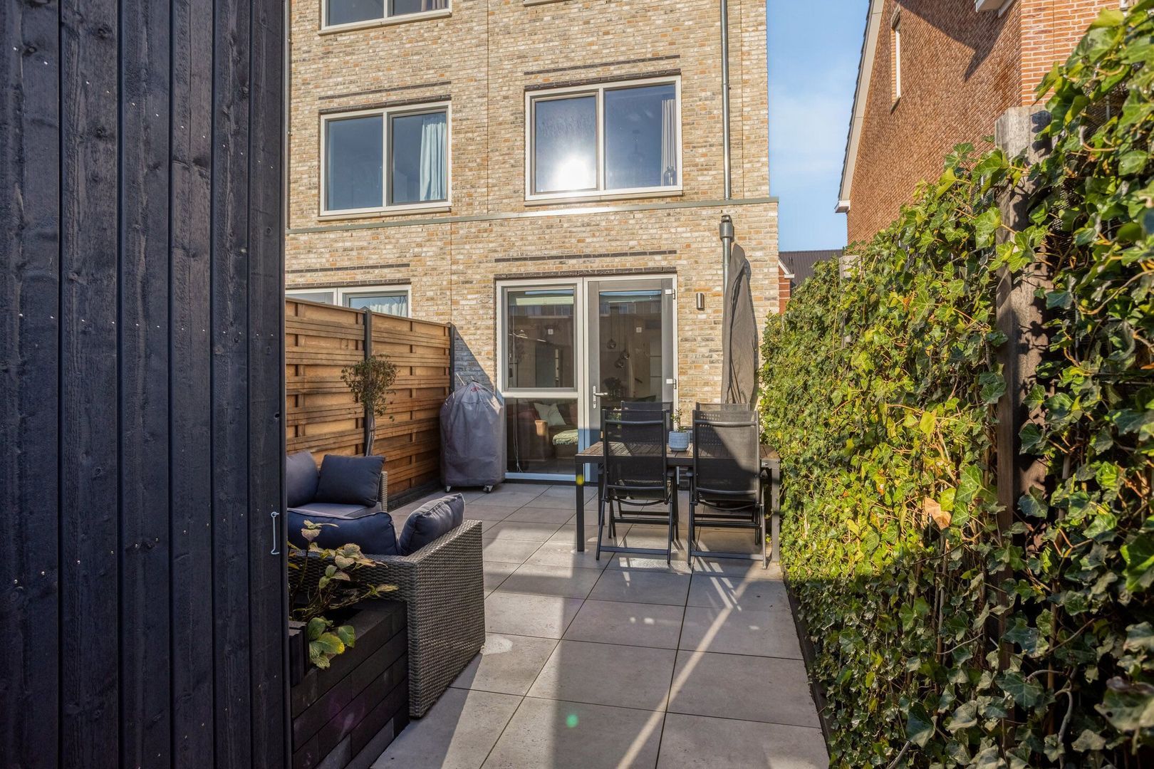 Fresiatuin 16, Pijnacker foto-19 blur