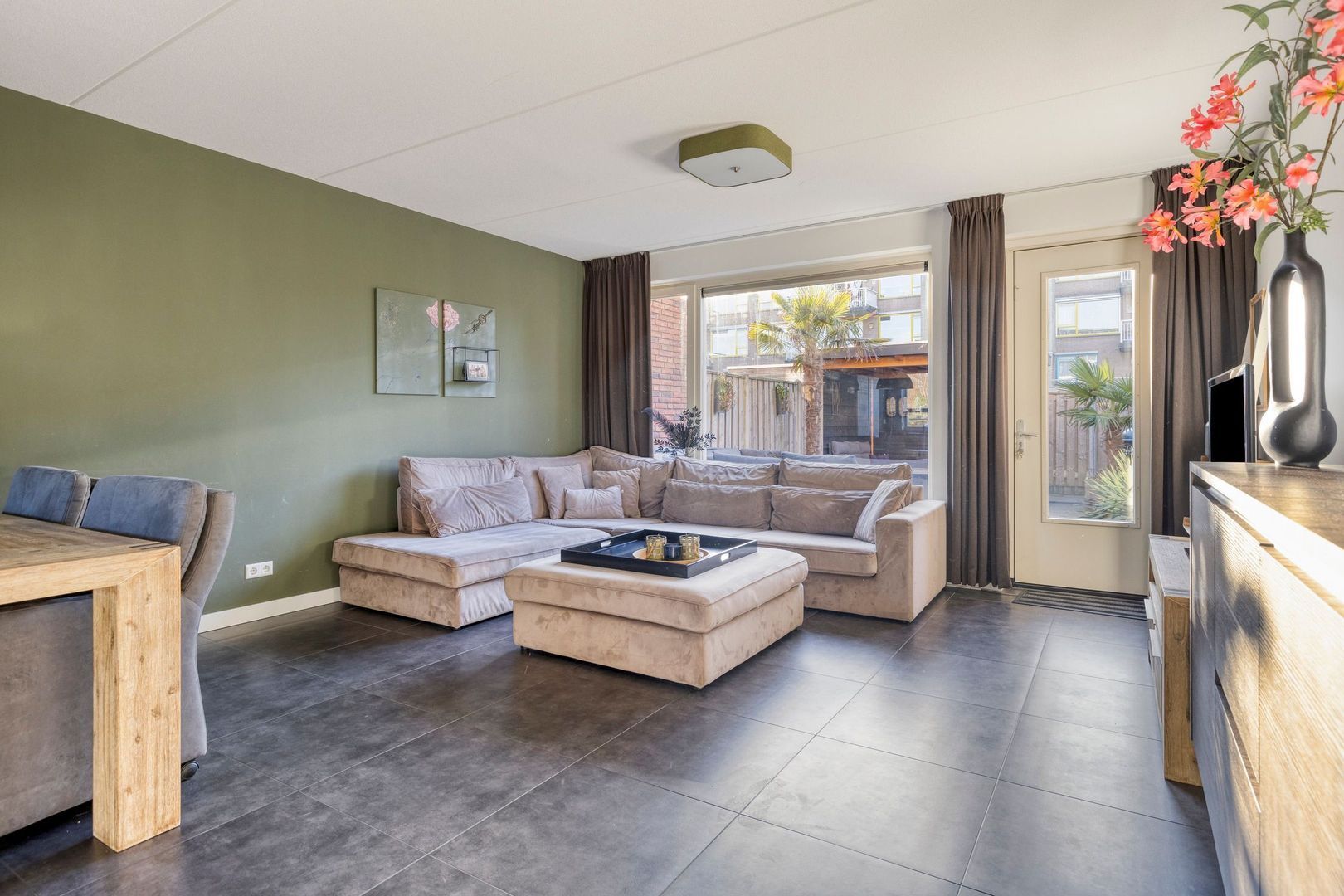 Stationsplein 59, Pijnacker foto-1 blur