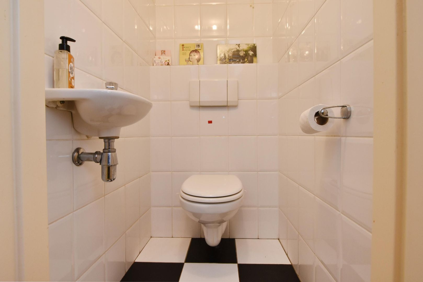 Suzannaland 606, Den Haag foto-21 blur