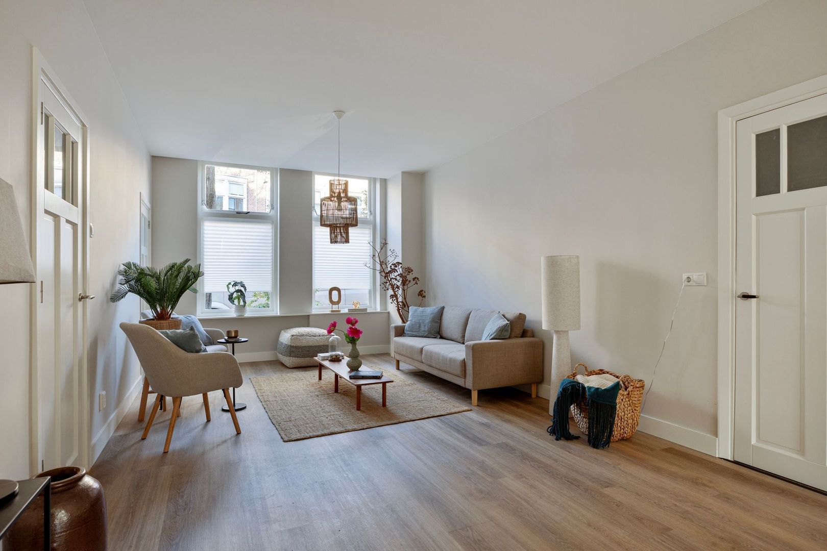 Cornelis Trompstraat 74, Delft foto-1 blur